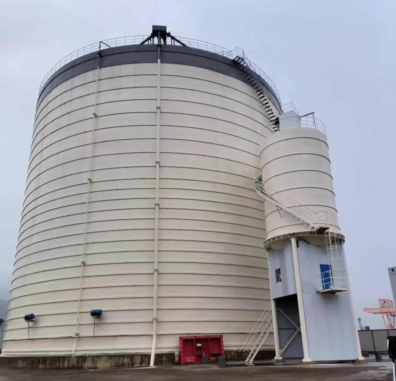 玄武10万吨水泥钢板库